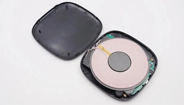 Wireless charging cooling design Wireless charging cooling design