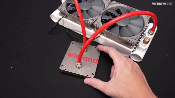 Pumpless liquid cooling Pumpless liquid cooling